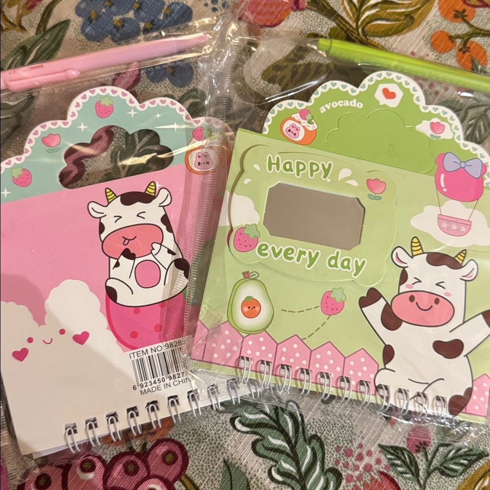 2‎ Cute Cow Spiral Notebook